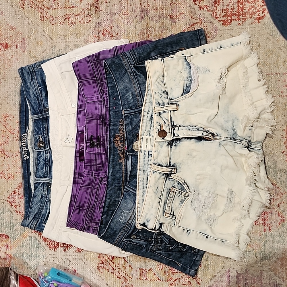 Lot of 5 Mixed Brands Shorts